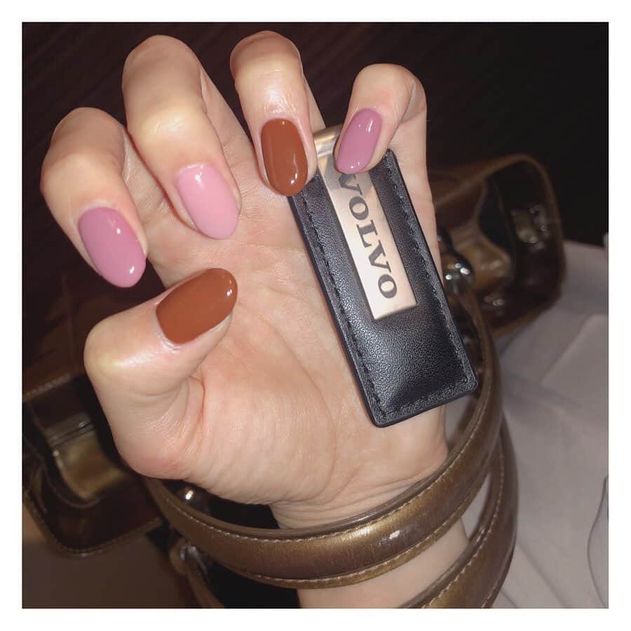 森杏奈さんのインスタグラム写真 - (森杏奈Instagram)「ㅤㅤㅤㅤㅤㅤㅤㅤㅤㅤㅤㅤㅤ ㅤㅤㅤㅤㅤㅤㅤㅤㅤㅤㅤㅤㅤ new nail♥ ㅤㅤㅤㅤㅤㅤㅤㅤㅤㅤㅤㅤㅤ 秋っぽくシンプル～☺️ ㅤㅤㅤㅤㅤㅤㅤㅤㅤㅤㅤㅤㅤ #ネイル #nail #nails #ニューネイル #newnail  #シンプル #simple #シンプルネイルデザイン  ㅤㅤㅤㅤㅤㅤㅤㅤㅤㅤㅤㅤㅤ」9月17日 19時50分 - _morianna