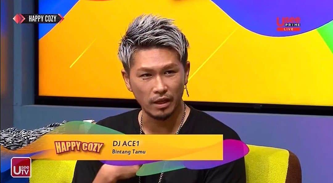 DJ ACEさんのインスタグラム写真 - (DJ ACEInstagram)「📺🇮🇩﻿ #UseeTV﻿ #indonesia﻿ #SeeYouSoonIndonesia﻿ #ACE1﻿ ﻿ 【Indonesia Tour on SEP】﻿ 🎧21st(sat) Center Stage (Lampung)﻿ 🎧27th(fri) Global Executive Club (Blitung)」9月17日 20時14分 - ace1djace
