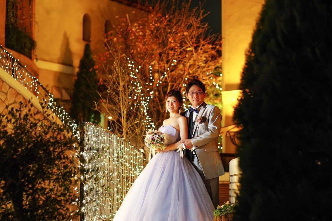 ヴィラデマリアージュさいたまのインスタグラム：「—Party Report— “Ciel d’ Etoiles”﻿ Shoya & Nozomi’s Mariage﻿ ﻿ ﻿ Ciel d’ Etoiles﻿ 〜満天の星空の下〜﻿ ﻿ ﻿ ﻿ 招待状は星空のデザインで﻿ お2人の夢の中にゲストをご招待﻿ ﻿ ﻿ パーティーのあとは﻿ 星空の下でお写真撮影 ﻿ ﻿ ゲストの皆様と夢のような時間をすごした﻿ おふたりの表情は﻿ 幸せに満ち溢れていらっしゃいました﻿ ﻿ ﻿ ご結婚式の1日が﻿ おふたりとゲストの皆様の中で﻿ いつまでもキラキラと輝く想い出でありますように  Bon Mariage... ﻿ #villasdesmariages#ヴィラデマリアージュ#ヴィラデマリアージュさいたま#結婚式レポート#結婚式場#ウェディング#wedding#ブライダルフェア ﻿ #式場見学#大宮結婚式場#結婚式場探し#式場探し#南フランス﻿ #ウェディングネーム#weddingname#コンセプトウェディング#プレ花嫁#プレ花嫁準備#プレ花嫁さんと繋がりたい#卒花嫁#卒花嫁レポ#卒花嫁さんと繋がりたい#さいたま#さいたま結婚式場」