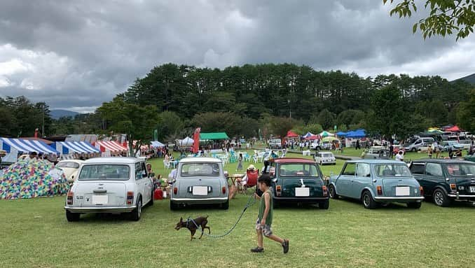 田中亜土夢さんのインスタグラム写真 - (田中亜土夢Instagram)「”BRITISH PICNIC IN HIRUZENKOGEN“ with @icevan1032  #9月8日 #クーパーの日 #ミニクーパー #ミニ #minicooper  #オールドミニ #oldmini #classicmini #クラシックミニ #austinmini  #オースチンミニ #ローバーミニ #rovermini  #中蒜山オートキャンプ場  #蒜山高原 #ブリティッシュピクニック #britishpicnic」9月17日 21時15分 - atom_tanaka_official