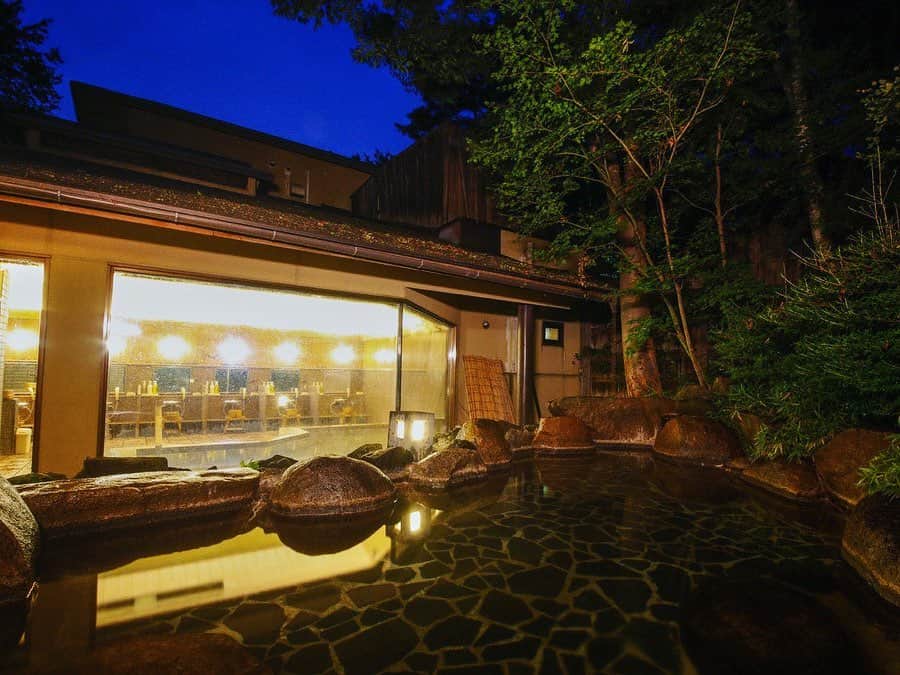 JAPAN TRIP 大人旅〜厳選の宿〜さんのインスタグラム写真 - (JAPAN TRIP 大人旅〜厳選の宿〜Instagram)「【JAPAN／RYOKAN】 #長野 #蓼科 の#たてしな藍 です。  #大人旅_厳選の宿 #大人旅jp #そうだ旅に出よう #旅行 #温泉宿 #露天風呂 #温泉 #旅館 #ホテル #大人旅 #女子旅 #親子旅 #国内旅行 #記念旅行 #旅フォト #旅行好きな人と繋がりたい #japan #japantrip #japantravel #trip #travel #onsen #ryokan #hotel #hotsprings #ig_japan #instajapan」9月17日 21時30分 - otonatabi_jpn
