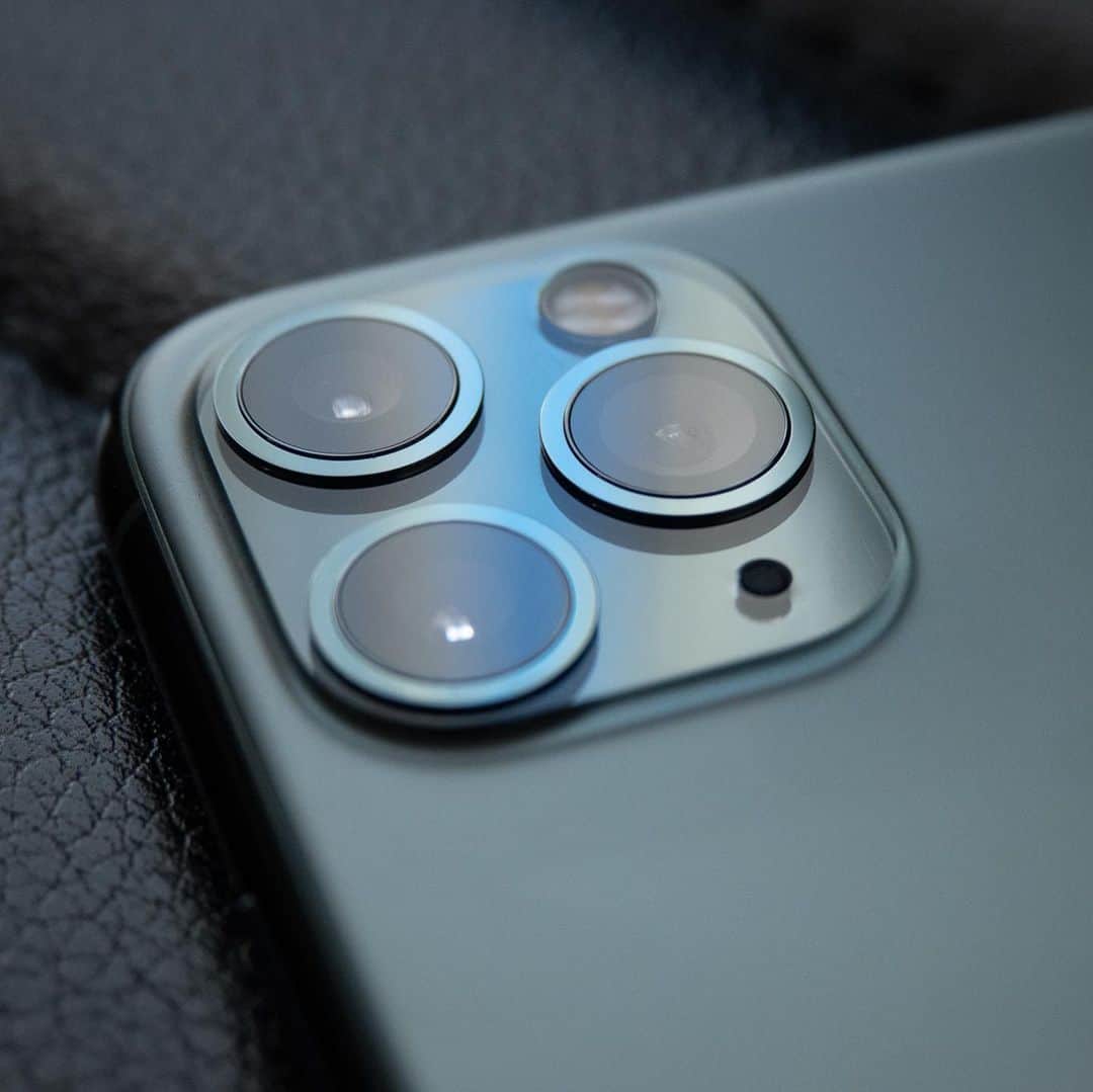 林信行のインスタグラム：「#iPhone11 and #iPhone11Pro are almost here; some shots I made for my review article: https://www.itmedia.co.jp/pcuser/spv/1909/17/news122.html」