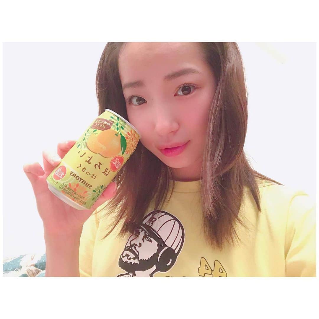 のインスタグラム：「ほろよい♡ . . . . #ありあけゆな #はっさく #ほろよい #ほろよいシリーズ #ほろよいはっさく #お酒 #お酒好き女子 #お酒好き #お酒大好き #おでこ #おでこ広い #デコ #おでこ#笑顔 #すまいる」