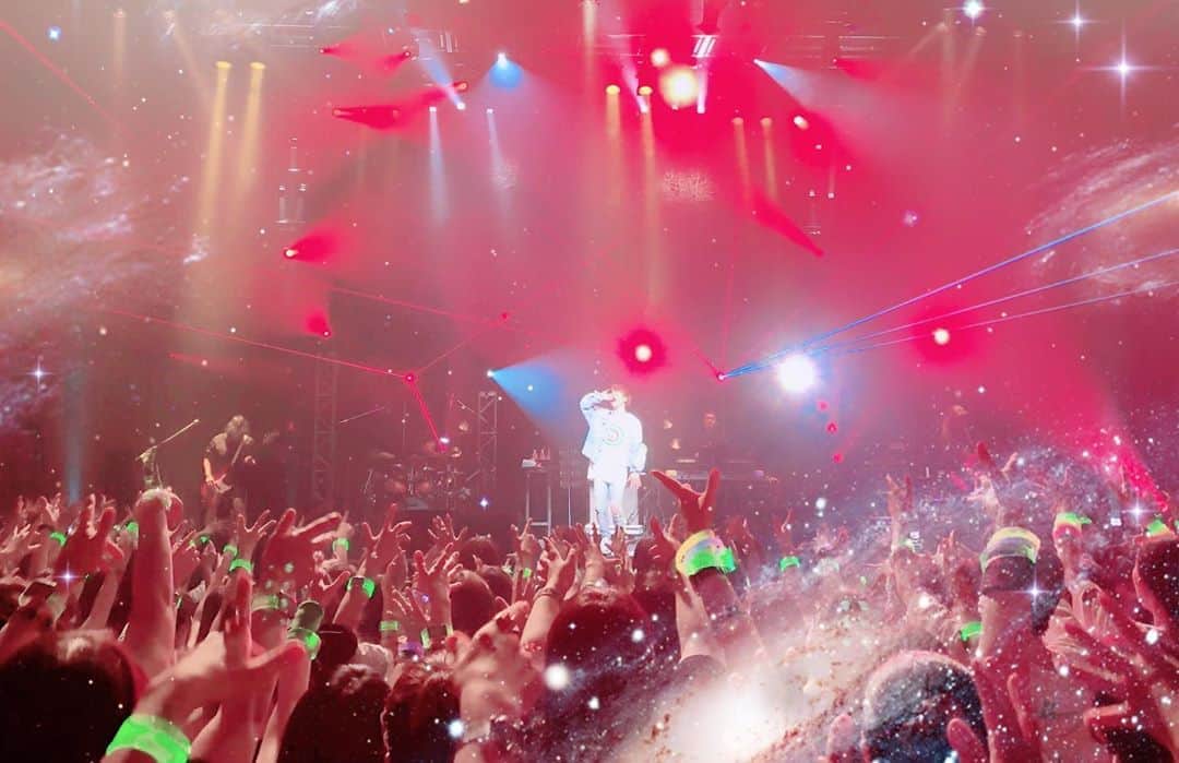 貴水博之のインスタグラム：「サンキュウウワイルドタマシイツアー🎉🎉🎉🎉君のワイルドタマシイ頂きましたアアアッ😉‼️‼️‼️‼️‼️ #ワイルドタマシイ #応援 #ありがとう #追加公演 #FC先行 #申し込み #お早めに #もっとイッチャウぜ #アオッ」