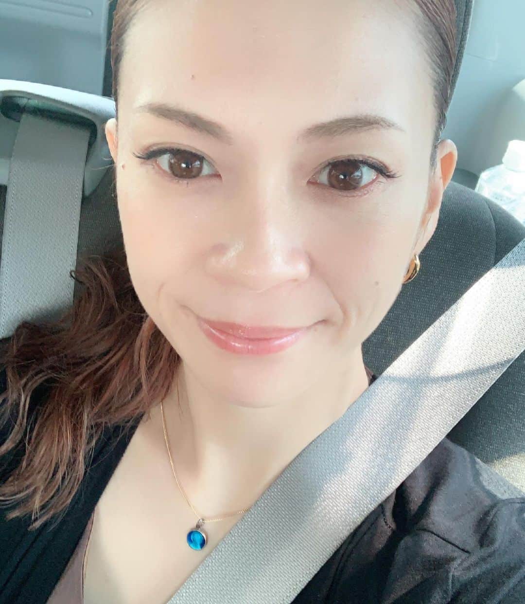小柳ゆきのインスタグラム：「都城市、鹿児島市と、とっても楽しい、美味しい、嬉しい、マリオカートな旅でございました! .  お世話になった皆様、ありがとうございました✨」