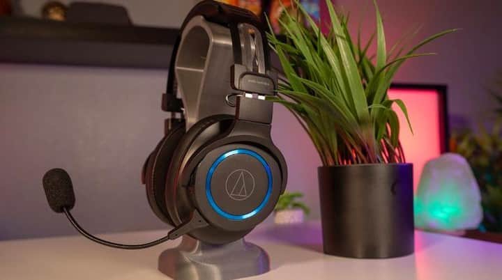 Audio-Technica USAさんのインスタグラム写真 - (Audio-Technica USAInstagram)「Thanks to @brainbeangaming for his in-depth review of our new ATH-G1WL! Follow the link in our bio to watch now and learn about the features of our first wireless computer gaming headset! 📷 @brainbeangaming . . . #AudioTechnica #ATHG1WL #G1WL #GamingHeadset #Headset #Wireless #WirelessHeadset #Gamers #Streamers #Brainbean」9月18日 1時25分 - audiotechnicausa