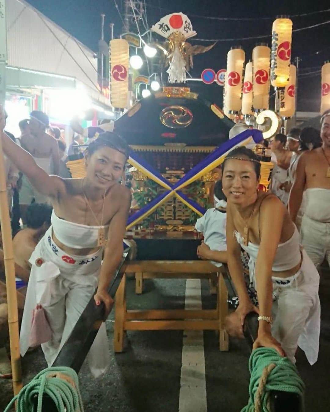 岡部亜紀のインスタグラム：「また来年⛩🙏🏽✨」