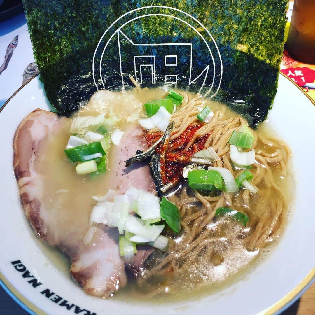 岸田繁さんのインスタグラム写真 - (岸田繁Instagram)「麺と向かっては言いにくいけど、海苔のディ麺ションが麺倒臭いわ！」9月18日 2時28分 - kishidashigeru