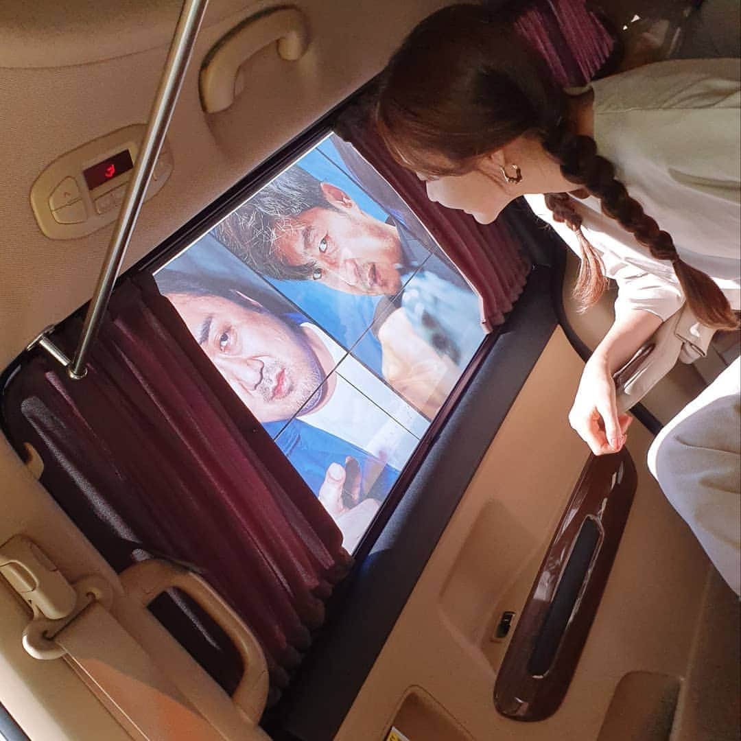 キム・アジュンのインスタグラム：「#나쁜녀석들_더무비 함께 해줘서 고마워요 다 덕분이야 ❤」