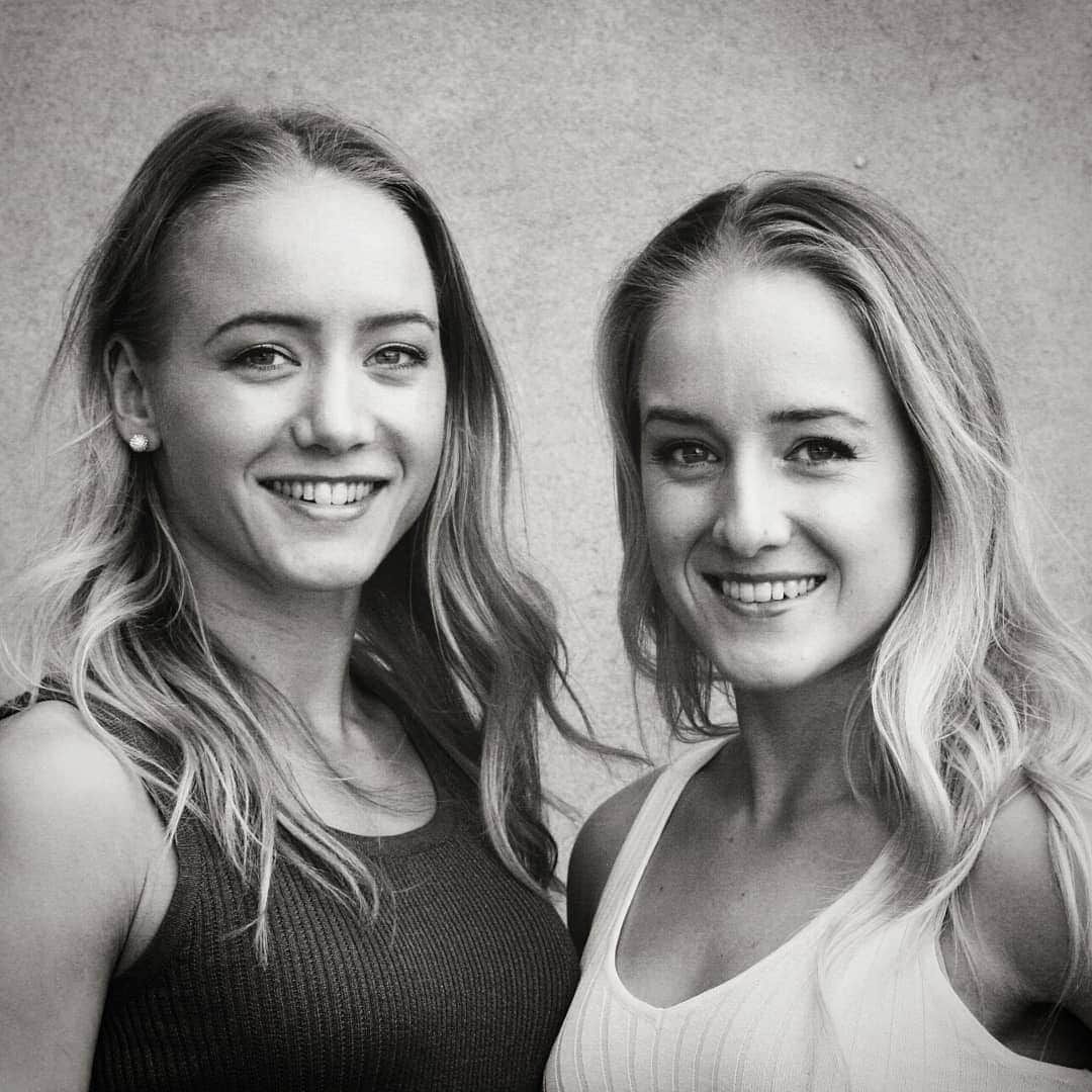 リーケ・ウェイファースのインスタグラム：「Thanks for all the sweet birthday wishes!! I enjoyed our birthday, happy I can always share the celebration with my twinnie! ♡♡ #birthday #twins #28years #ageisjustanumber #forever #youngspirit #twinflames #soulsisters👭 #togethwetwin」