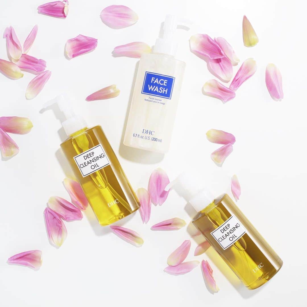 DHC Skincareさんのインスタグラム写真 - (DHC SkincareInstagram)「The wind just blew in something special✨💨🌸 ➡️Head over to our story to see how you can score Deep Cleansing Oil for FREE! #DHCisJBeauty #DeepCleansingOil」9月18日 4時14分 - dhcskincare
