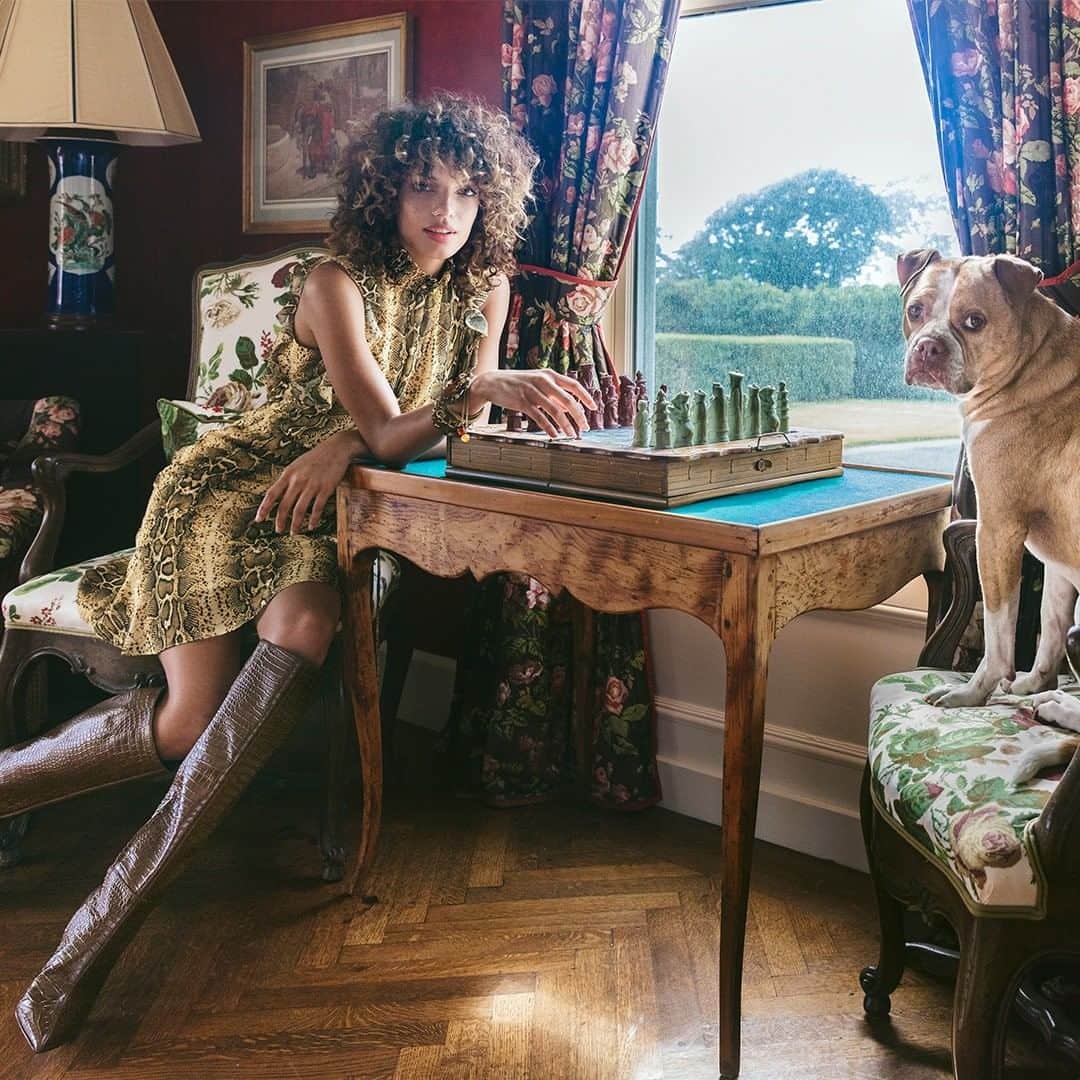 サムエデルマンのインスタグラム：「Check mate!」