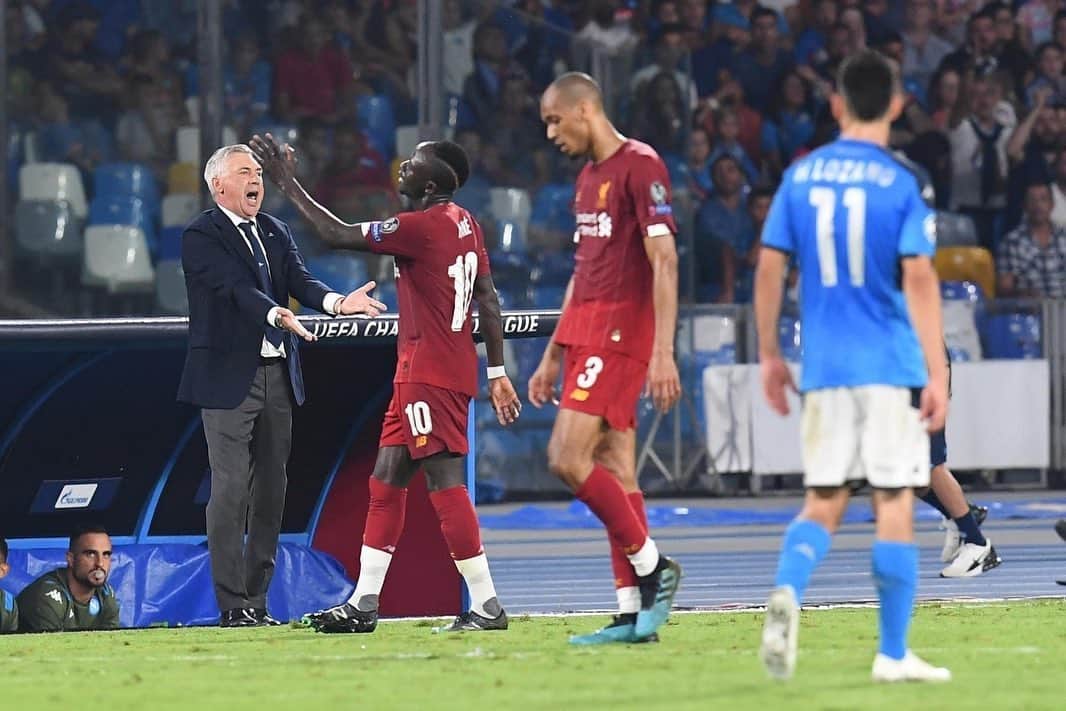 カルロ・アンチェロッティのインスタグラム：「Vittoria fantastica. Orgoglioso dei miei giocatori e orgoglioso del San Paolo. Grazie a tutti per questa notte meravigliosa... Forza Napoli! #ucl #forzanapolisempre  Fantastic victory. Proud of my players and proud of our fans. Thank you everyone for your support. Forza Napoli!」