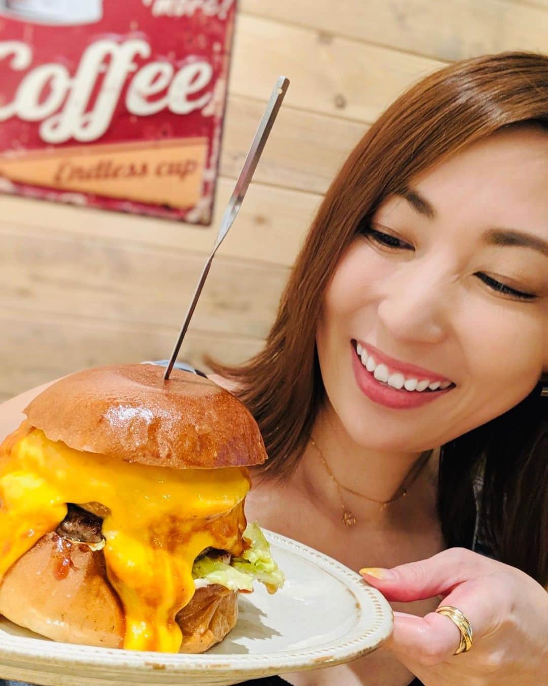 横山みれいのグルメインスタ