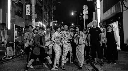 三吉彩花さんのインスタグラム写真 - (三吉彩花Instagram)「@jaychou  @ashin_ig  MV off shot👫👫👫 想像以上の反響で毎日とてもドキドキしています。  改めて偉大なお二人のお仕事に携わらせていただけたことを感謝したいです。  とても素敵な楽曲なので 是非聴いてください☺️」9月18日 17時07分 - miyoshi.aa