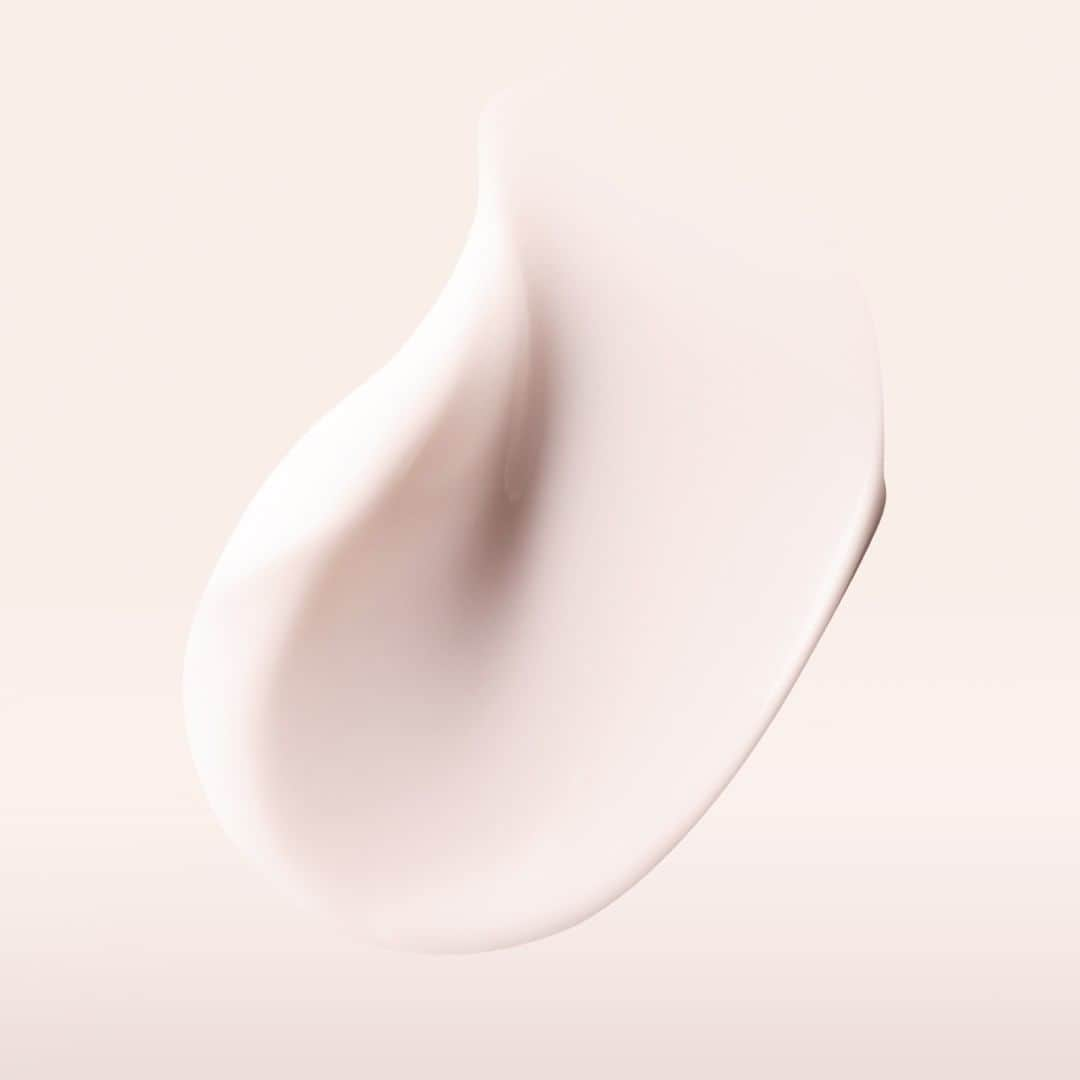 Armani Beautyさんのインスタグラム写真 - (Armani BeautyInstagram)「With a sumptuous cream texture, ARMANI PRIMA GLOW-ON MOISTURIZING CREAM melts into skin for lasting hydration and makeup hold.  #ArmaniBeauty #ArmaniPrima #makeup」9月18日 17時31分 - armanibeauty