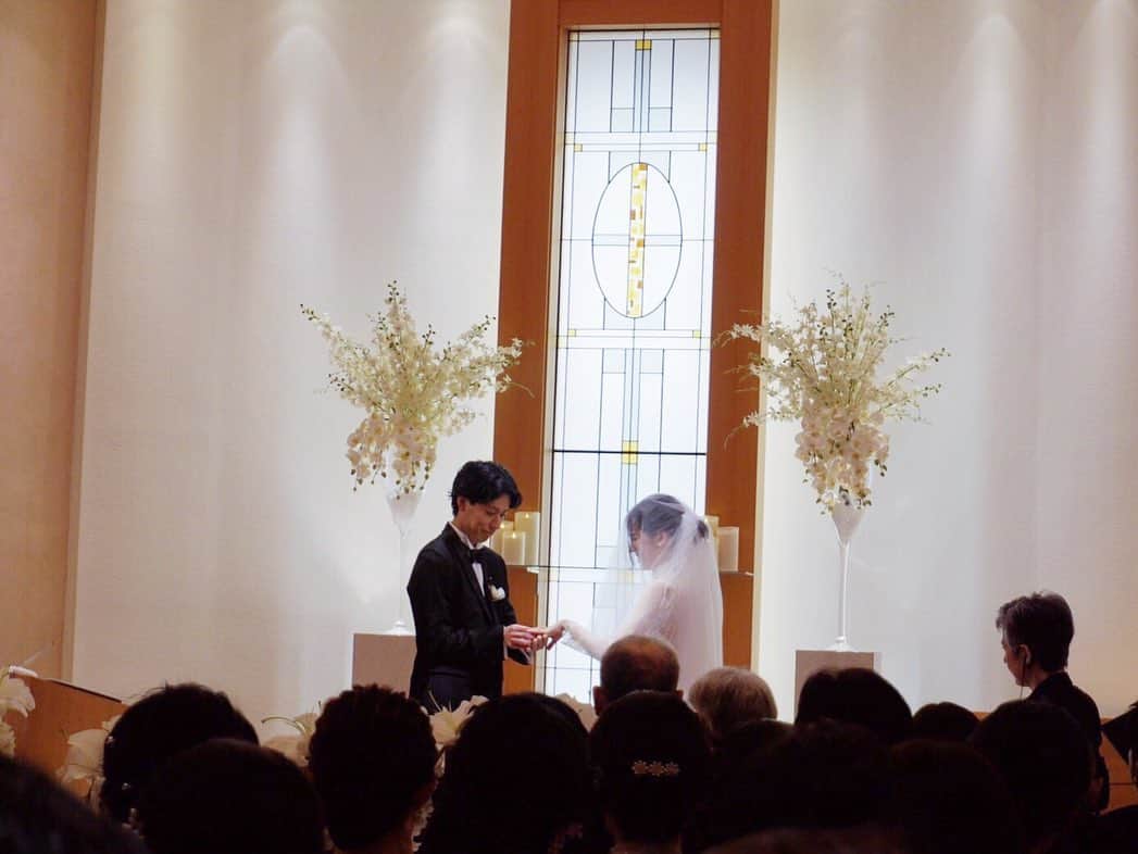 若林紀元さんのインスタグラム写真 - (若林紀元Instagram)「昨日無事結婚式を終えました たくさんの方に支えられての自分達だと改めて感じることができました。  これからも笑顔が絶えない家庭にしていきます🤵👰🐶 今後ともよろしくお願い致します。 たくさんのお祝い本当にありがとうございました!! . #結婚式 #最高でした🧡」9月18日 17時39分 - norimoto_wakabayashi