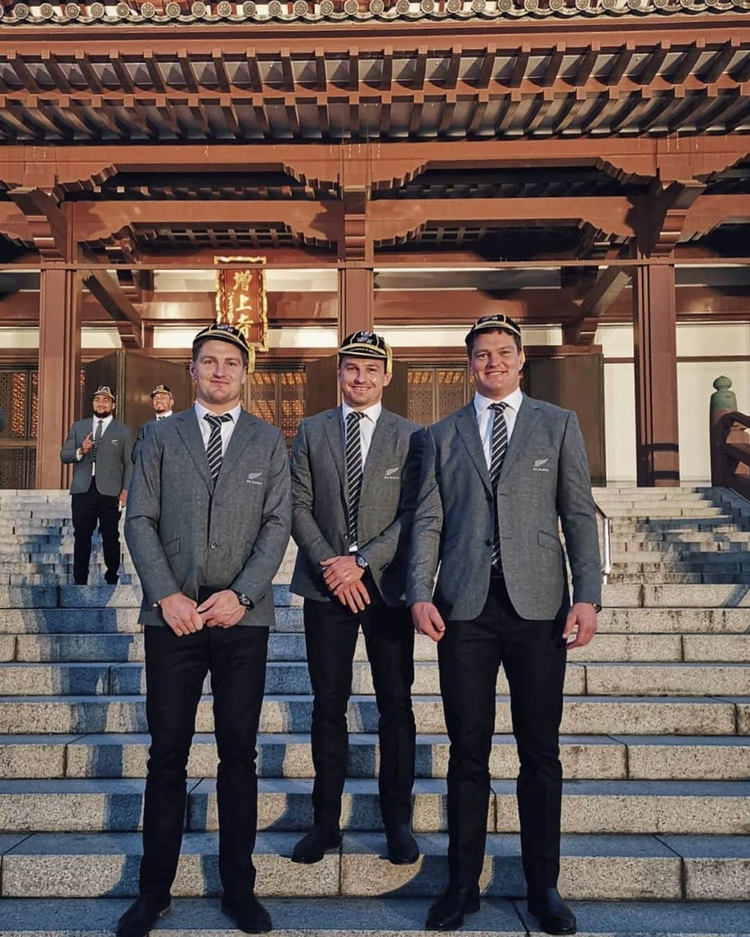 ボーデン・バリットさんのインスタグラム写真 - (ボーデン・バリットInstagram)「Capping ceremony with my bros #RWC2019」9月18日 10時43分 - beaudenbarrett