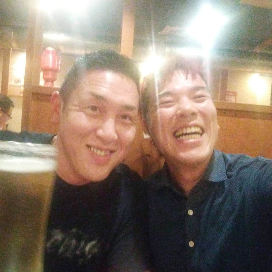 長島☆自演乙☆雄一郎さんのインスタグラム写真 - (長島☆自演乙☆雄一郎Instagram)「めちゃくちゃ嬉しかった。空手時代めっちゃ見てた。そんな方に会えた #極真　#空手　#新極真会　塚本徳臣師範 　#マッハ蹴り　#憧れ #空手家　#武道家　#押忍 #kyokushinkarate #tsukamotonorichika　#karate #kyokushin  #shinkyokushin　#oss #japan #osaka」9月18日 11時34分 - jienotsu