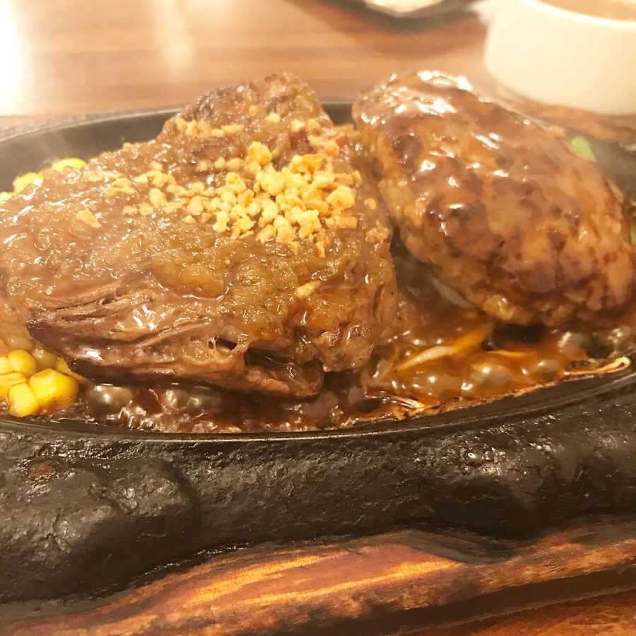 のインスタグラム：「#🤤 #🐮 #🍴」