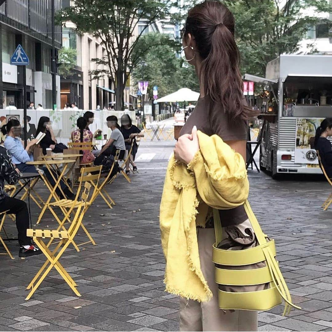 Michikoさんのインスタグラム写真 - (MichikoInstagram)「_______💛✔️ . Between summer and autumn 🎑 . . #yellow #throwback .」9月18日 12時11分 - michiko.jp