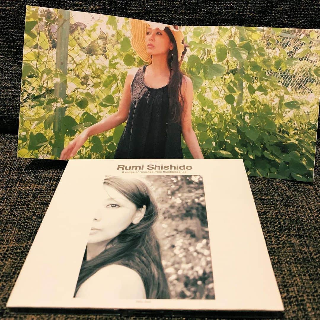 宍戸留美のインスタグラム：「#ルミネッセンス #上田健司 #プロデュース #アルバム #宍戸留美 #カバー #小泉今日子 #加藤いづみ」