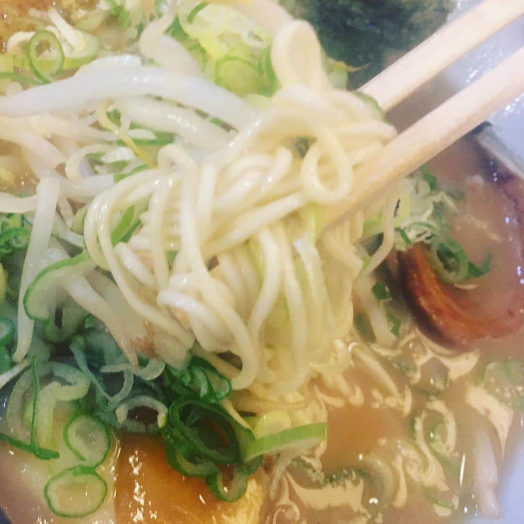 倉橋友和さんのインスタグラム写真 - (倉橋友和Instagram)「今日の昼は#醤油豚骨 #ラーメン #細麺 チョイスで大正解でした🍜 #醤油とんこつ #名古屋ラーメン #昭和区ラーメン #名古屋ランチ #昭和区ランチ #いりなかランチ #メーテレ #アナウンサー #倉橋友和 #倉めし」9月18日 12時51分 - nbn_kurahashi