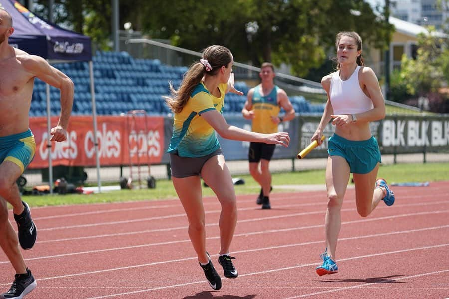 Ellie BEERさんのインスタグラム写真 - (Ellie BEERInstagram)「PRE-CAMP CAIRNS⚡️#thisisathletics #oneteam」9月18日 13時16分 - elbellbeer