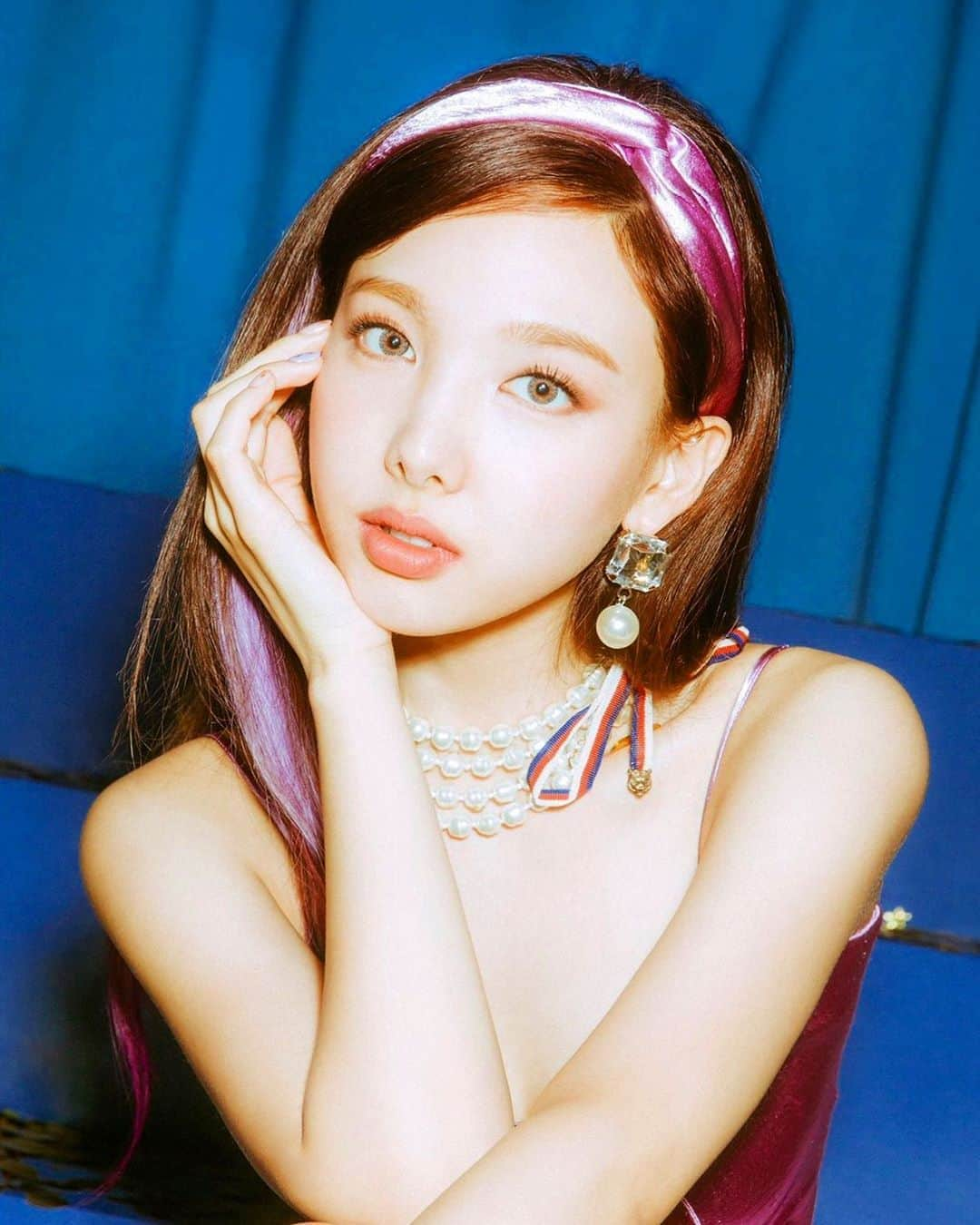 ナヨンさんのインスタグラム写真 - (ナヨンInstagram)「🐰 THE 8TH MINI ALBUM : ‘Feel Special’  2019.09.23 MON 6PM  #TWICE #트와이스 #FeelSpecial #NAYEON #나연」9月18日 13時27分 - twicenayeon