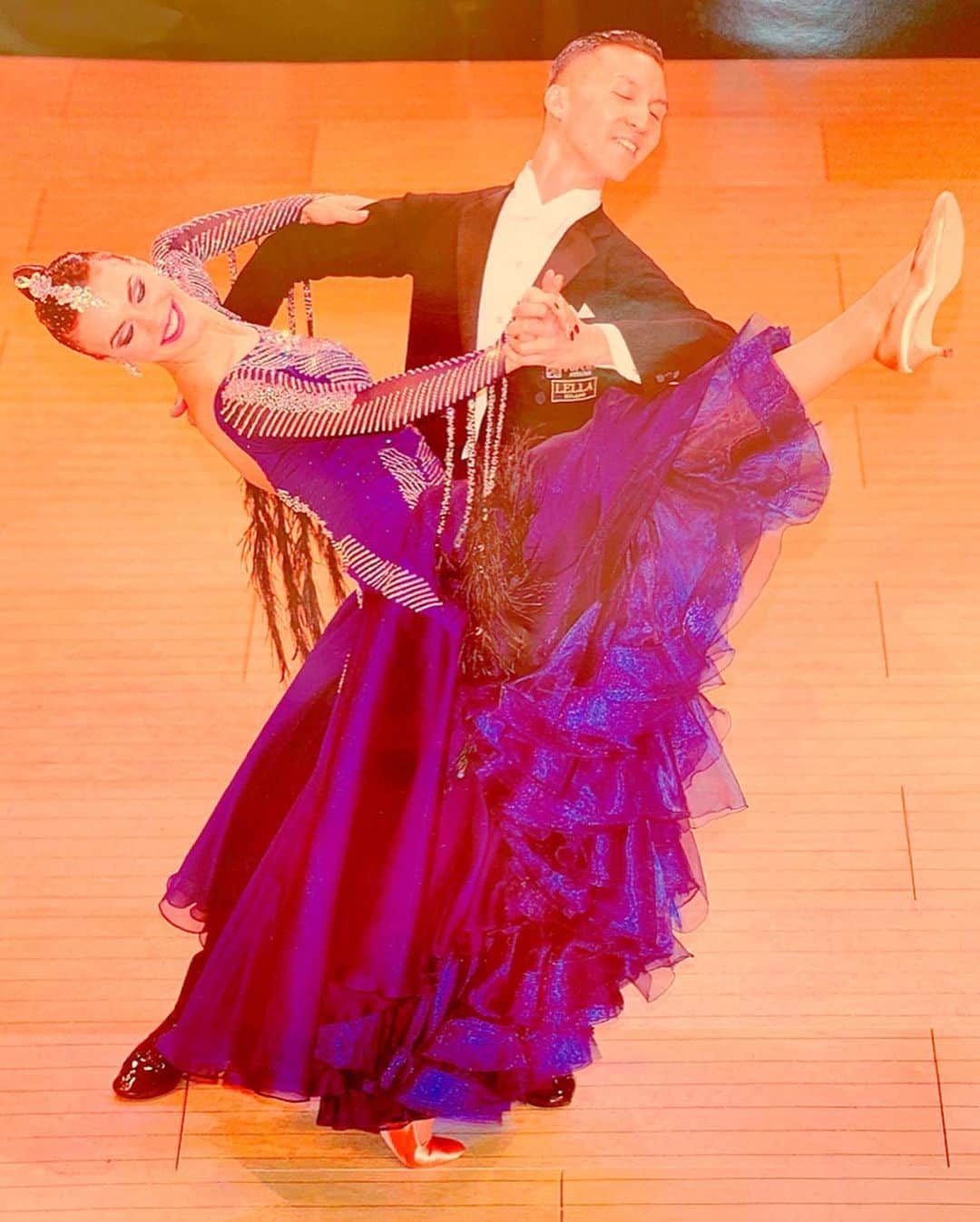 百合華さんのインスタグラム写真 - (百合華Instagram)「社交ダンスの日🎶💃🎶💃🎶﻿ ﻿ 11月に社交パーティーに御招待していただいているので、その時に優雅に踊れるよう身体に叩き込む作戦ですww💕﻿ ﻿ 好きこそものの上手なれ✨﻿ ﻿ #京都﻿ #西院﻿ #スタジオマックス﻿ #スタジオmax﻿ #ダンス教室﻿ #社交ダンス﻿ #ワルツ﻿ #ワルツのステップ﻿ #ステップ﻿ #好きこそものの上手なれ ﻿ #社交パーティー﻿ #社交の場﻿ #優雅」9月18日 13時45分 - yurika.lovelily