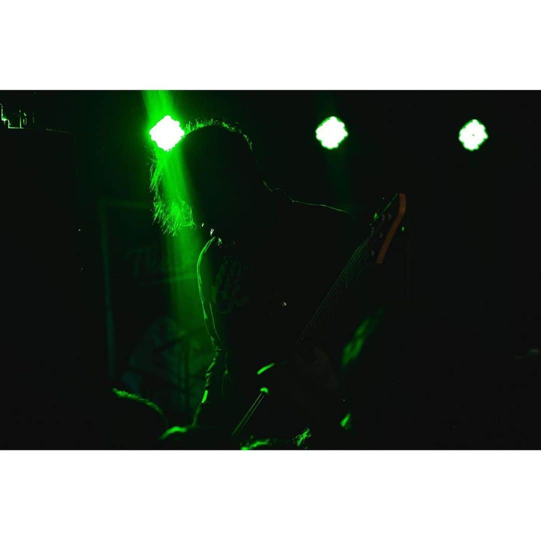 侑威地さんのインスタグラム写真 - (侑威地Instagram)「dustbox「The Awakening TOUR」@八戸FOR ME  photo by @kawado_photo  #theawakeningtour #dustbox #rottengraffty」9月18日 13時57分 - yuichi_rotten