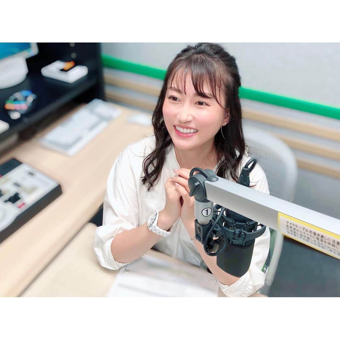 のインスタグラム：「アシスタントを務めさせて頂いている、 #ラジオNIKKEI #菅下清廣のMarketWorldVision 収録しました☺️‼️✨ ⁑ 9月30日(月)朝8:35〜 是非聴いて下さいね💕 ⁑ 今回のゲストは、 株式会社ベネフィット・ワン 代表取締役社長 白石徳生さんです。 素敵なお話をありがとうございました✨ ⁑ ⁑ #ベネフィットワン #株式会社ベネフィットワン #出演情報 #ラジオ  #ラジコ #radio #radiko  #IR #マーケット #投資家 #投資 #ootd#coordinate  #津田麻莉奈 #まりなる」
