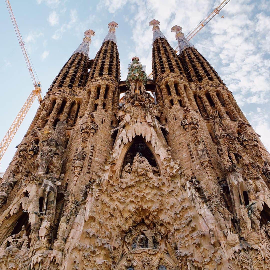 熊澤枝里子さんのインスタグラム写真 - (熊澤枝里子Instagram)「Sagrada Família⛪️✨✨✨ ・ ・ #SagradaFamília #amazing  #spain  #barcelona #旅クマ子」9月18日 15時51分 - kumazawa_eriko