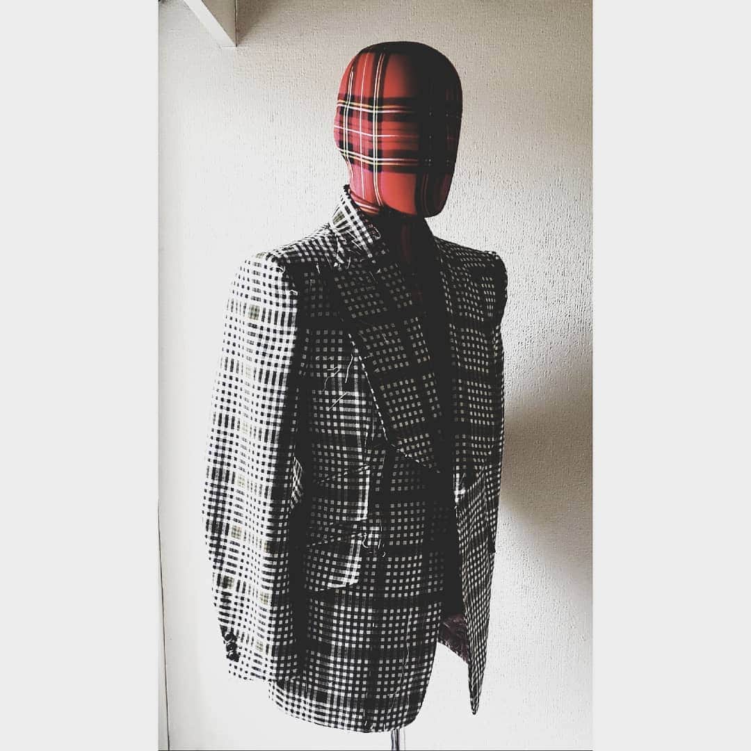 信國太志のインスタグラム：「for my own  #geometry #couture #bespoke #sculpture #tailor#mastertailor」