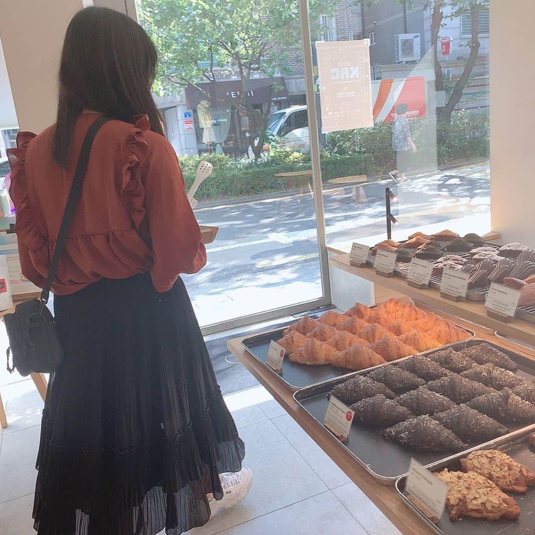 早見紗英さんのインスタグラム写真 - (早見紗英Instagram)「. . パン屋さん🥐🥖🍞🥪 . . #빵 #favebakery」9月18日 16時16分 - hayami_sae0518
