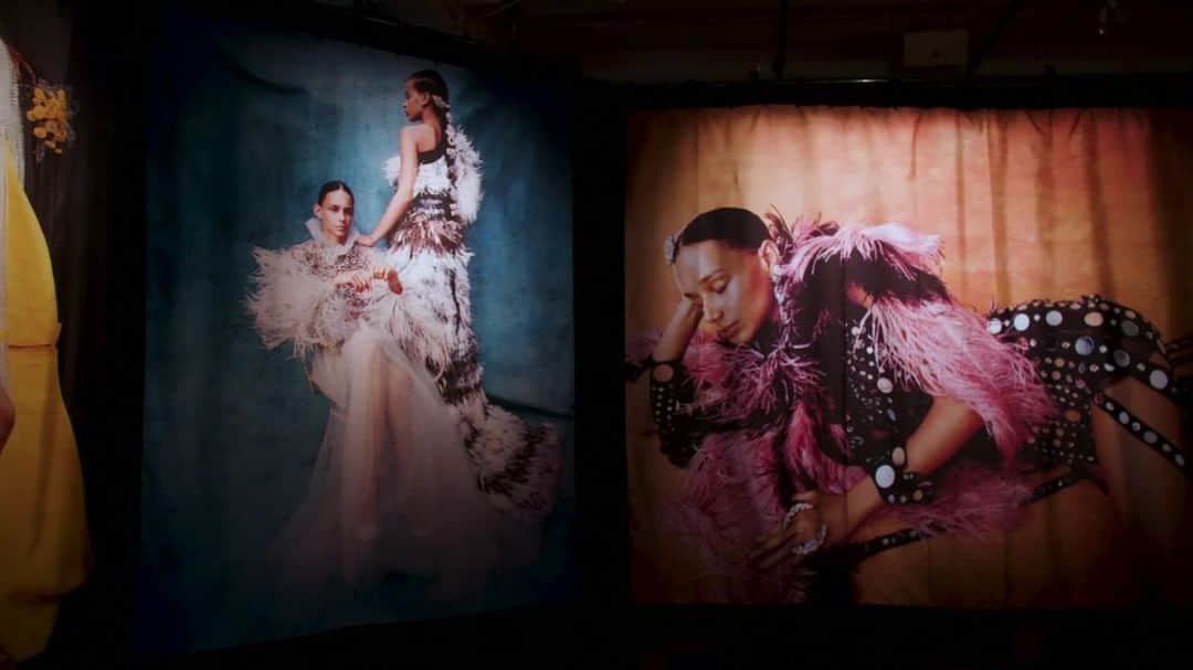 のインスタグラム：「A glittering night to celebrate the launch of Book of Dreams Volume 3 with an immersive invite-only exhibition that allowed guests to navigate the surreal wonders dreamed up by artists @mickalenethomas , @Martine.TV and @Norauls @swarovskiforprofessionals  #SwarovskiCreativeCollaborations #SwarovskiBookOfDreams #BookOfDreamsVolume3」