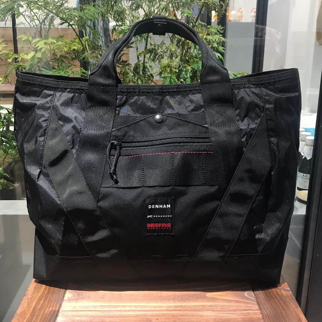 denham_japanさんのインスタグラム写真 - (denham_japanInstagram)「DENHAM × BRIEFINF. NYLON COMBI TOTE.﻿ 大丸心斎橋店先行発売!! @briefing_official ﻿ #denham #briefing #denhamjapan #collabo #daimarushinsaibashi #tote #denimfashion #scissors #デンハム #ブリーフィング #コラボレーション #コーデュラナイロン #xpacfabric #強度 #軽量 #防水 #crossback #7point #signature #デンハムジャパン」9月19日 2時41分 - denham_japan_by_aki_negishi