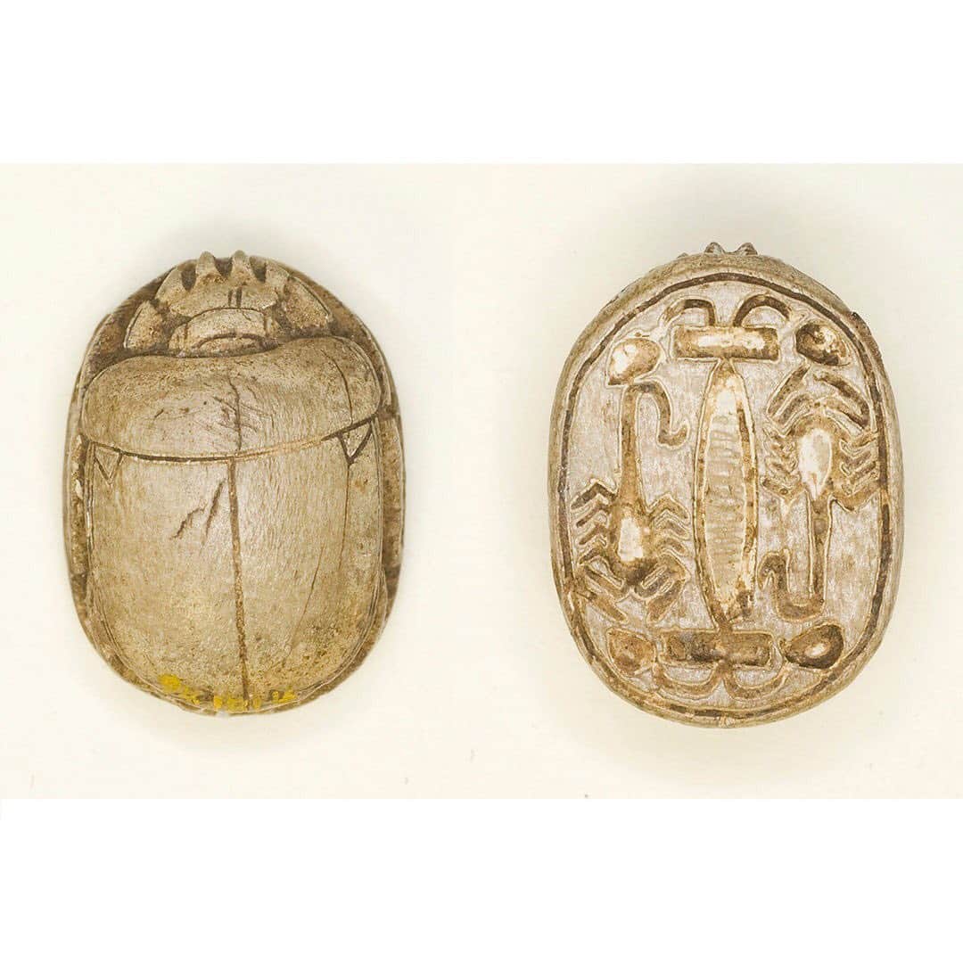 デビッドヤーマンのインスタグラム：「More than a lucky charm. Amulets carved with scarabs were placed in the tombs of Egyptian royalty, so that these kings and queens were protected on their journey into the afterlife. Our new Petrvs® designs for women celebrate this ancient emblem. #DavidYurman」