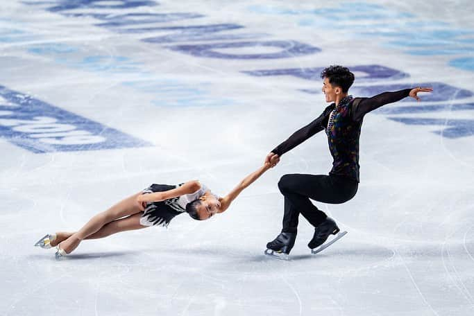 ISUグランプリシリーズさんのインスタグラム写真 - (ISUグランプリシリーズInstagram)「📸 There is something magical about capturing a moment in time. Visit isu.org and let us know which skater's photo is your ❤! 🔗 isu.org  #⃣ #JGPFigure #FigureSkating」9月18日 18時17分 - isufigureskating_x