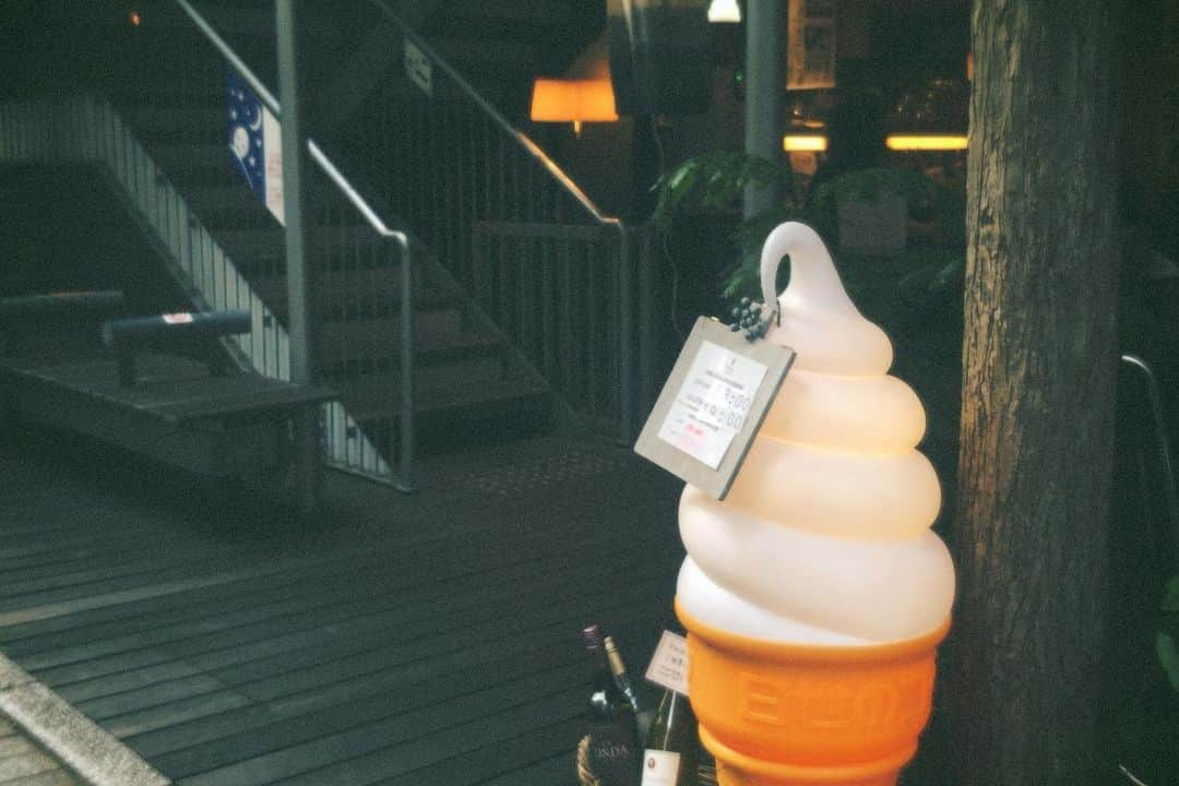 鈴木美羽さんのインスタグラム写真 - (鈴木美羽Instagram)「夏が終わるのが寂しくて、毎年秋になる頃に夏うたを聴きたくなります。 皆さんにとってのNo.1夏うたは？☺︎」9月18日 18時29分 - suzukimiu_0414