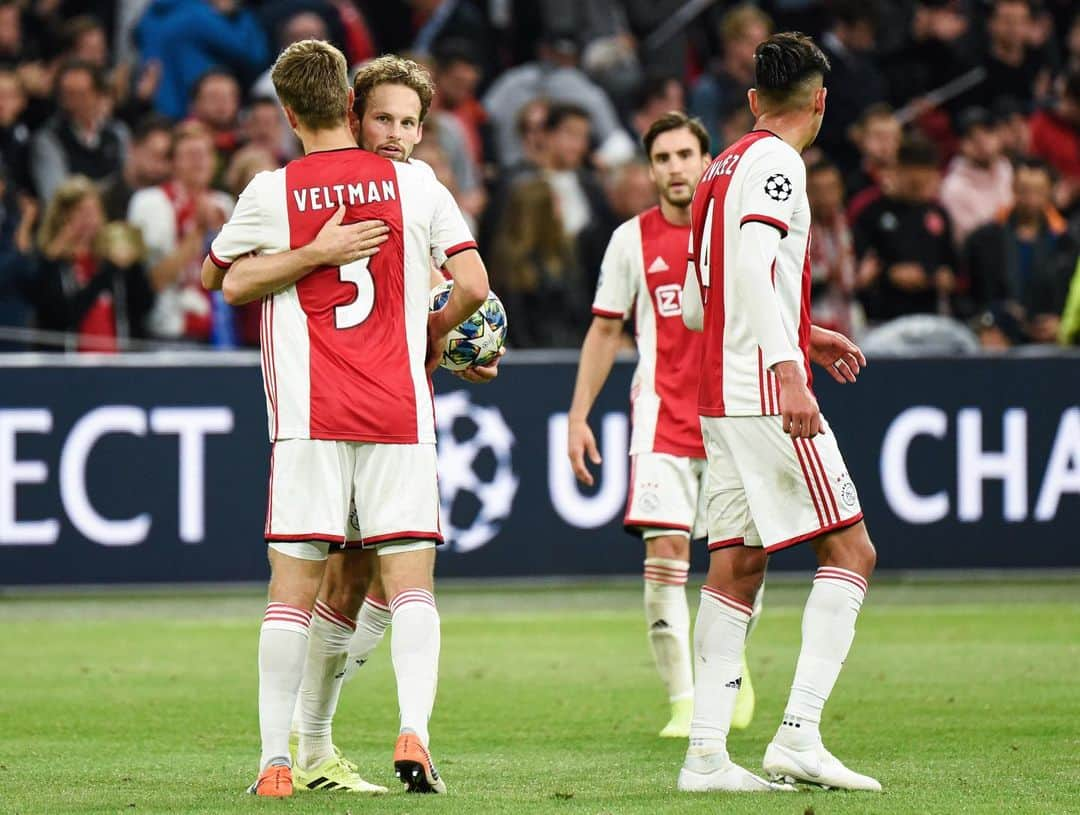 ジョエル・フェルトマンさんのインスタグラム写真 - (ジョエル・フェルトマンInstagram)「New @championsleague season, first 3 points! ⚽ #ajax」9月18日 19時05分 - joelveltman