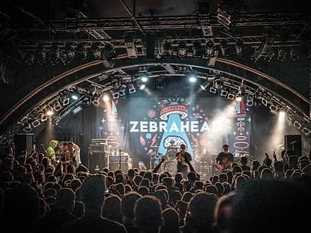 Zebraheadさんのインスタグラム写真 - (ZebraheadInstagram)「Thank you so much Hamburg!! It was amazing playing a sold out show at @markthallehamburg ! Not bad for a Tuesday!! Tonight is @lagerhaus in Bremen!! #Zebrahead #braininvaders #evhgear #deanmarkley #markthalle #hamburg #germany」9月18日 21時10分 - zebraheadofficial