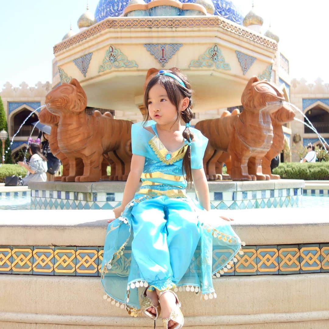 Saraさんのインスタグラム写真 - (SaraInstagram)「. Disney sea♡ . ちびっこジャスミンと ディズニーハロウィン👻 . 久しぶりのシーを 満喫したサラでした💮 . #tokyodisneysea #disneysea #disney #ディズニーシー #夢がかなう場所 #ディズニーハロウィン #ディズニーハロウィン2019 #dハロ #dハロ仮装 #アラジン #ジャスミン #aladdin #jasmine」9月18日 21時11分 - sarasara718