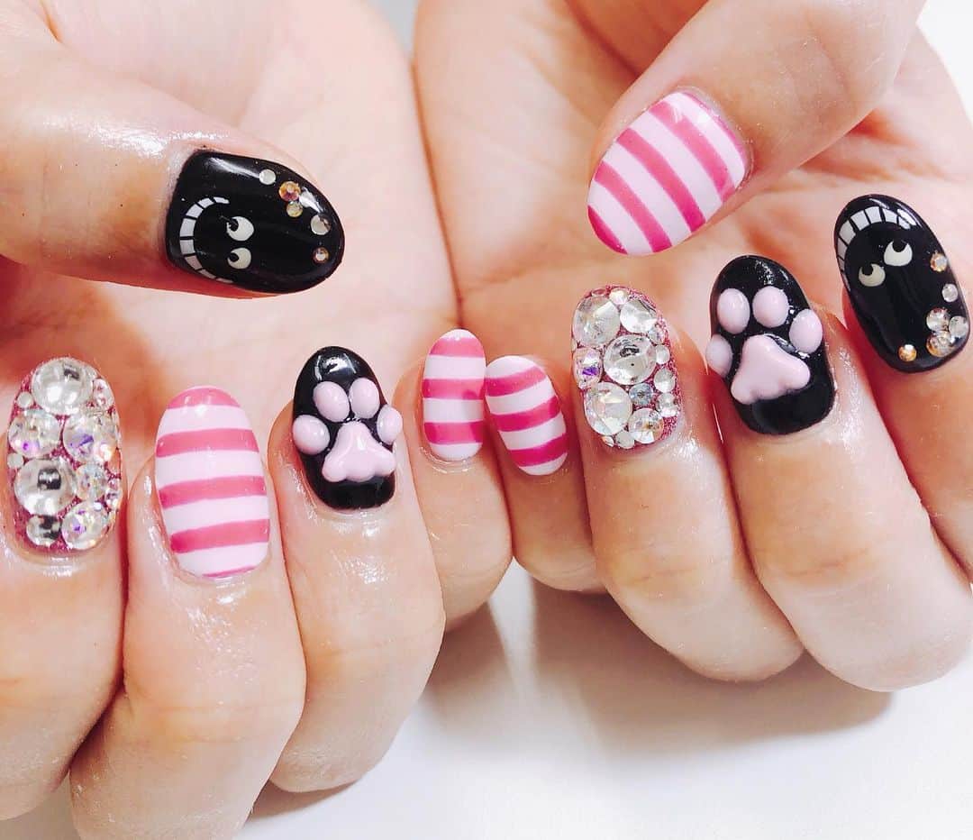 星奈あいさんのインスタグラム写真 星奈あいinstagram チェシャ猫 肉球がチェルシーにそっくりでかわいすぎる ネイル 渋谷 シェリーネイル チェシャ猫コーデ 不思議の国のアリスネイル かわいい 星奈あい 9月18日 21時37分 Hoshina R18