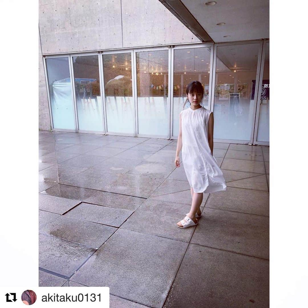 東京ベルエポック美容専門学校さんのインスタグラム写真 - (東京ベルエポック美容専門学校Instagram)「作品撮り  Repost @akitaku0131 with @get_repost ・・・ . . 雨の日に差し込む光✨ . #東ベル #美容学生 #美容師  #hair  #ヘアスタイル #ヘアアレンジ  #夏メイク #撮影 #ポートレート #マーメイドメイク #夏ヘアアレンジ #アキタクスタイル #アキタクメイク #アキタクカメラ #ひまわり #葛西臨海公園 #makeup  #簡単ヘアアレンジ #一眼レフ #photooftheday  #instadaily  #instagood #instalike #l4l #like4like #美容学生と繋がりたい #おしゃれさんと繋がりたい #いいね返し #followme #気になった人フォローする」9月18日 21時38分 - tokyo_belle