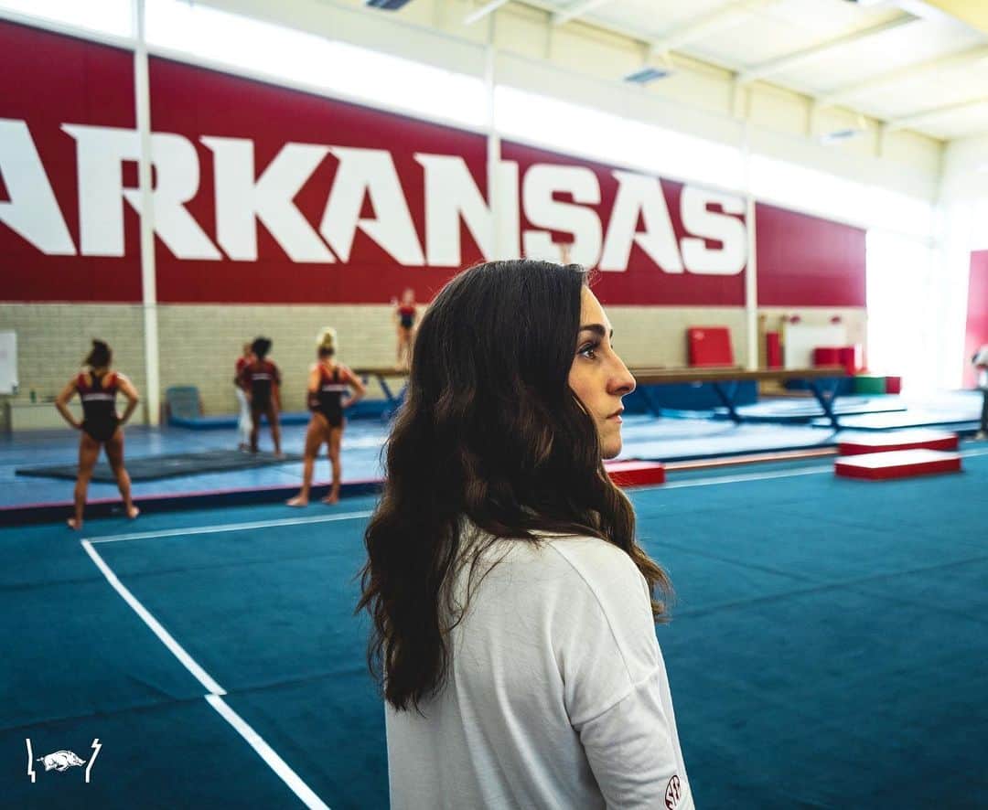 ジョーディン・ウィーバーのインスタグラム：「Ready, Ignite, Sizzle, Explode. Get ready people, we’re in preseason mode 💪🏼🐗❤️」