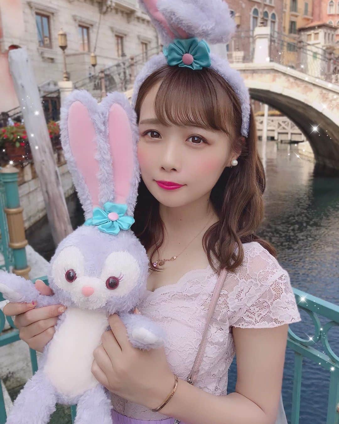 計良日向子（ひなひ）さんのインスタグラム写真 - (計良日向子（ひなひ）Instagram)「. . ステラルー🐰💟💜 . . . . そして、10/26（土） ラフォーレ原宿 @manontokyo にて 来店イベントが決定しました(*´ω｀*)💗 . . お話できたり、チェキ撮れたり、 Tシャツのデザインもしたので みんなに着てほしい〜✨ 待ってます😭💗💗 . . . 詳細⬇️ . . . ❤︎計良日向子様来店イベント❤︎ . . ■EVENT  アイドルグループ"アキシブproject"を卒業した計良日向子様がManon Tokyoにて来店イベントを開催致します♡ . . 〜イベント詳細〜  日程 : 10月26日(土)  時間 : 1部 14:00-16:00 / 2部 17:00-19:00 . . イベントを記念して計良日向子様プロデュースアイテムを販売いたします♪ . . . 〜プロデュースアイテム詳細〜 【Hinahi's T-shirts ¥4,000+tax予定】 . . ※当日売り切れとなった場合は追加の受注オーダーを承ります。(商品お届け目安1〜2週間) . . . 〜イベント特典詳細〜 ♡税抜¥4,000以上→2ショットお写真 ♡税抜¥6,000以上→2ショットお写真&私物サイン ♡税抜¥10,000以上→→2ショットお写真&私物サイン&Hinahi's T-Shirtプレゼント ※店舗内商品、コラボ商品全て特典対象となります。 . . . 〜イベント注意事項〜 ※2ショットお写真整理券/2ショットお写真&私物サイン整理券は当日営業開始時間よりご購入頂きましたお客様へ順番にお渡しさせて頂きます。 . . ※整理券は無くなり次第終了致します。 . ※2ショット撮影会はお客様お手持ちのカメラでスタッフが撮影いたします。 . ※私物サインのペンは店頭にてご準備致します。 .  この機会に是非お店へお立ち寄り下さい♡ . . . 〜お客様へお願い〜  当日は混雑が予想されますのでご購入目的でないお客様の店内での滞在はご遠慮させて頂きます。 .  館内では一般のお客様も多くいらっしゃいますのでショップ周辺での滞在、無断撮影などはお断りさせて頂きます。 . . . . #tokyodisneysea #disneysea #disney #tds #ディズニーシー #ディズニー #ディズニーバウンド #ステラルー #cocodeal #zara #ラフォーレ原宿 #manontokyo #love #instagood」9月18日 22時45分 - kerahinako1105