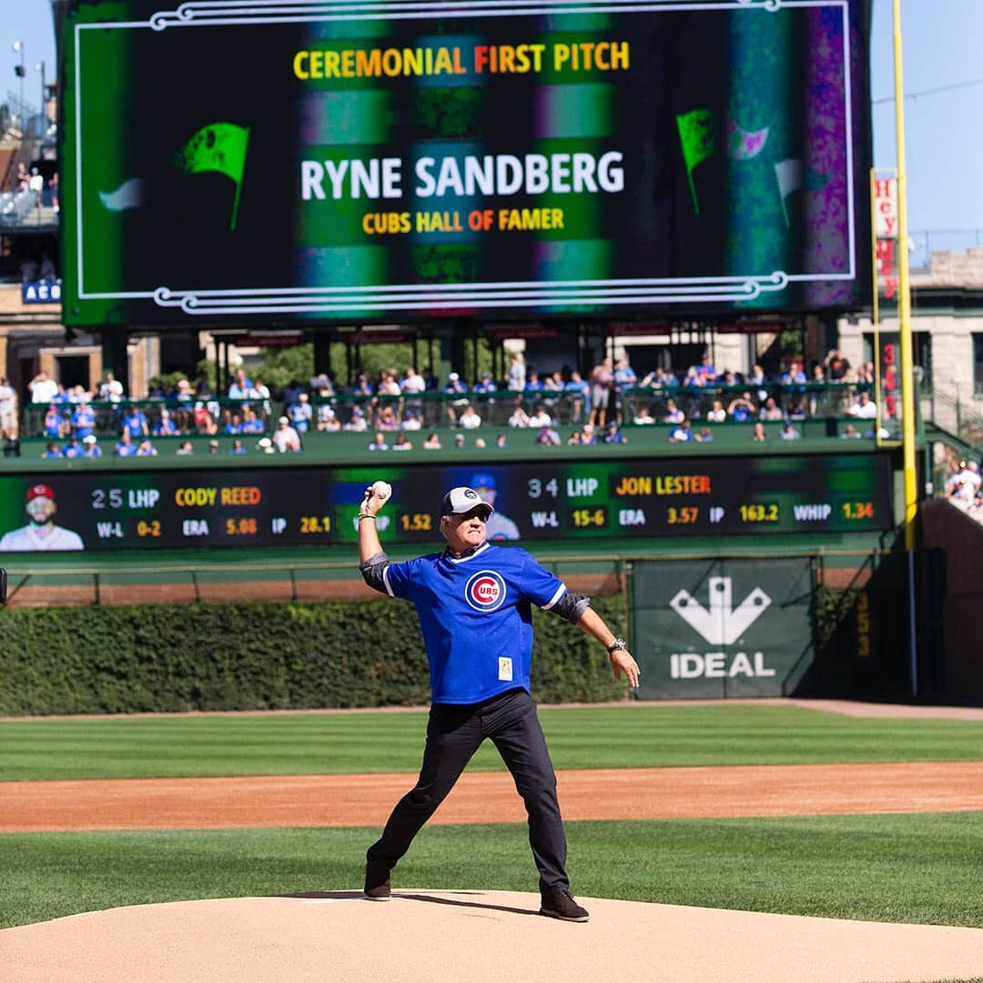 シカゴ・カブスさんのインスタグラム写真 - (シカゴ・カブスInstagram)「Happy birthday to #Cubs legend @rynesandberg23! #EverybodyIn」9月18日 23時06分 - cubs