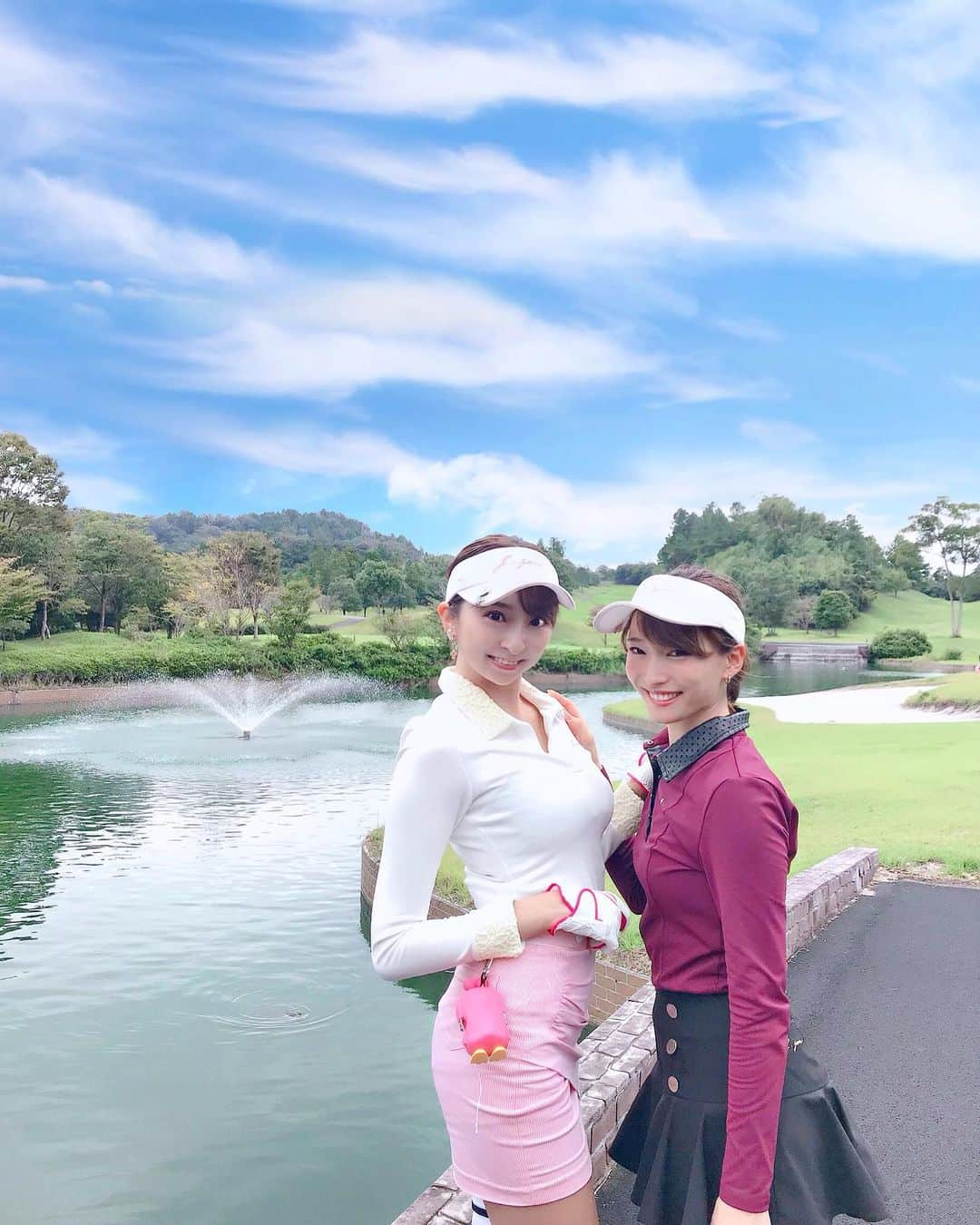 緒方咲さんのインスタグラム写真 - (緒方咲Instagram)「👭⛳️💕 . #ゴルフ #golf #ゴルフ女子 #골프 #golfwear #j_jane #j_jane_golf #スポーツ #golfswing #ドライバー#アイアン #ゴルフ場 #ゴルフファッション #golffashion #韓国ファッション #ゴルフ好き #golfing #golfer #ゴルフウエア #ゴルフスイング #トレーニング#ゴルフ部 #ゴルフ初心者#打ちっ放し #リゾートゴルフ」9月18日 23時48分 - chaaansaki