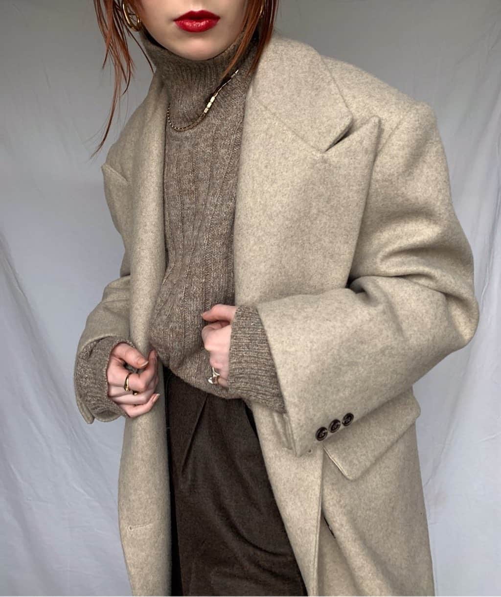 ジェーン・アルドリッジのインスタグラム：「Can’t wait till it’s 40 degrees and I can wear all my oatmeal colors 🙏😌❤️」